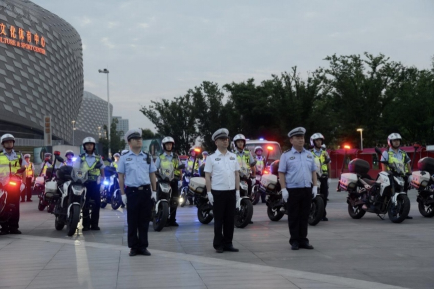 “夏季静夜行动”现场。成都交警二分局供图