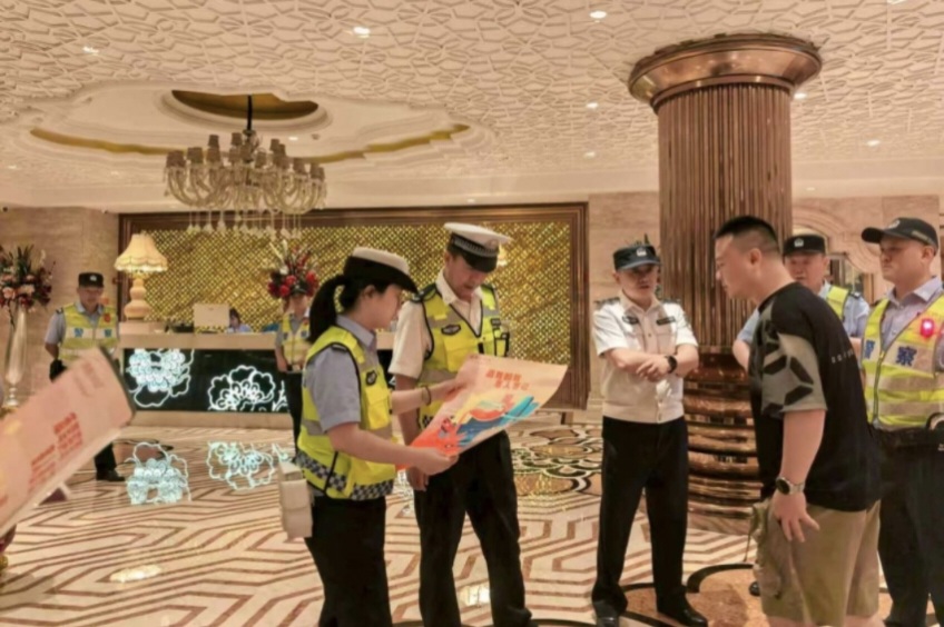 “夏季静夜行动”现场。成都交警二分局供图