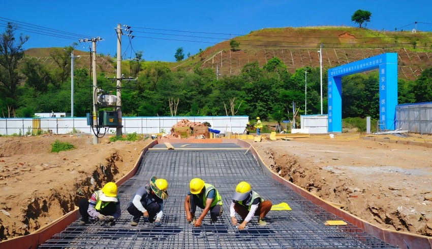 米易县城南安置房建设场景。米易县委宣传部供图