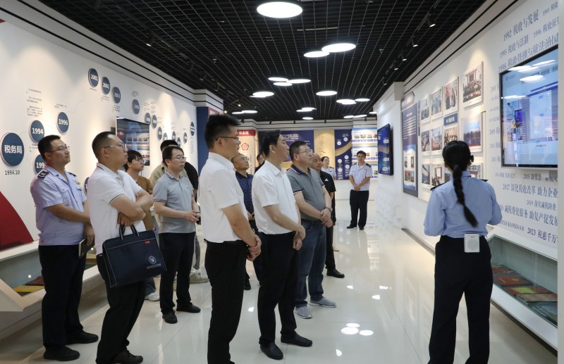 调研组到达州税务调研指导普法工作。赵搏供图