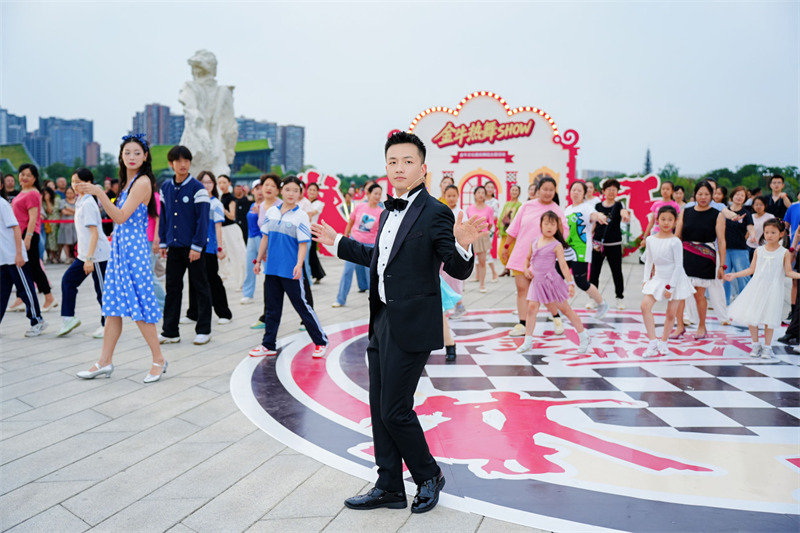 成都市金牛区文体旅局重磅打造的惠民文体活动「金牛热舞Show」火热启幕。成都市金牛区文体旅局供图