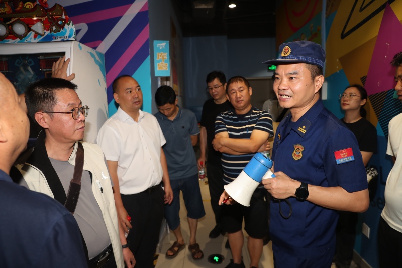 開展“教學培訓式檢查”現場。攀枝花市消防救援局