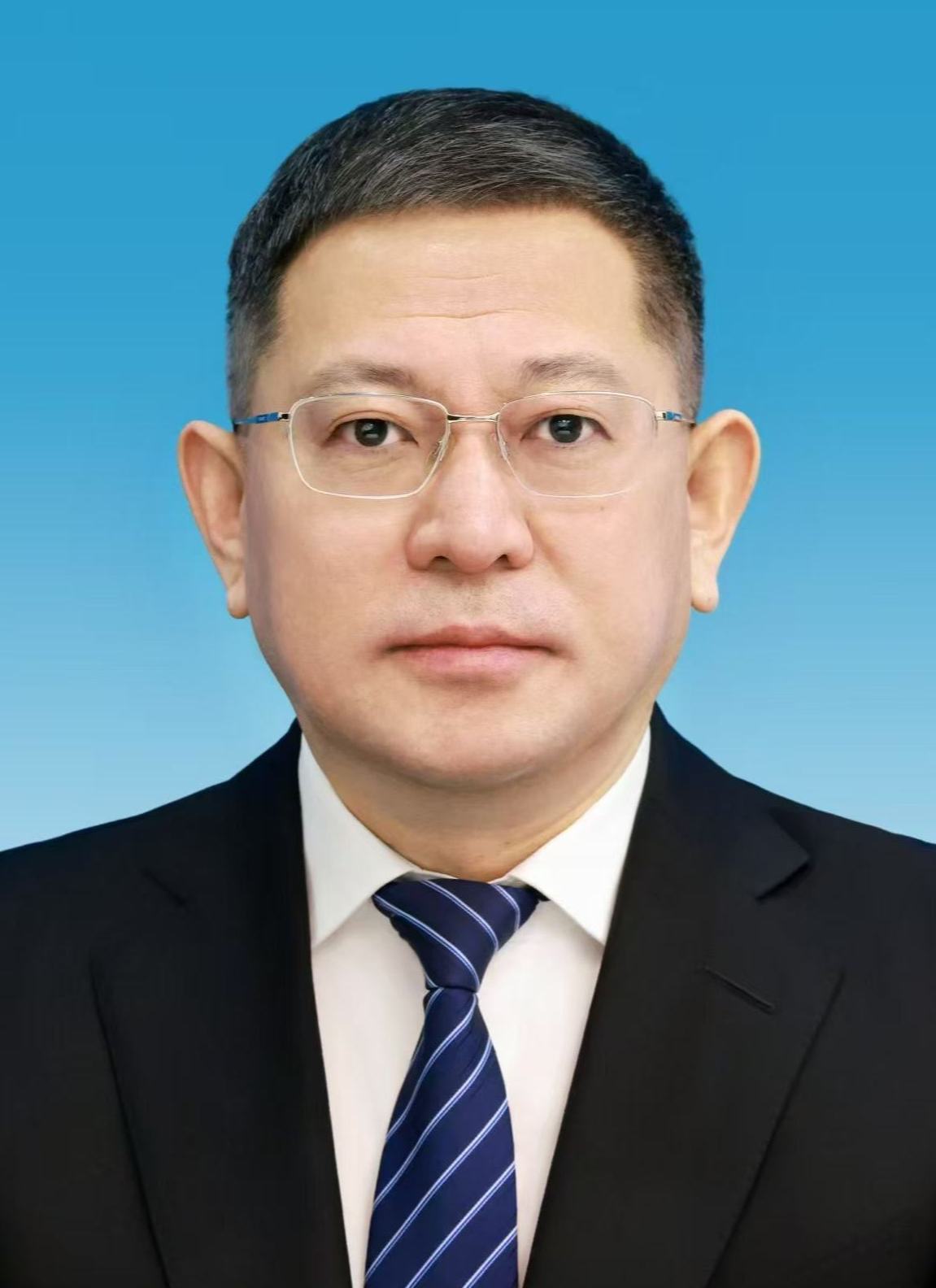 周立伟