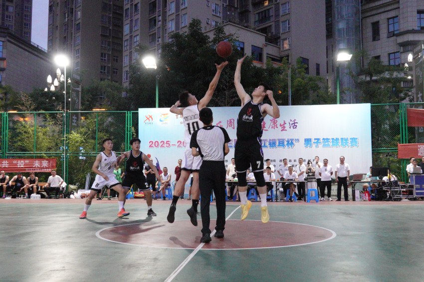 揭幕战现场。曾建飞供图