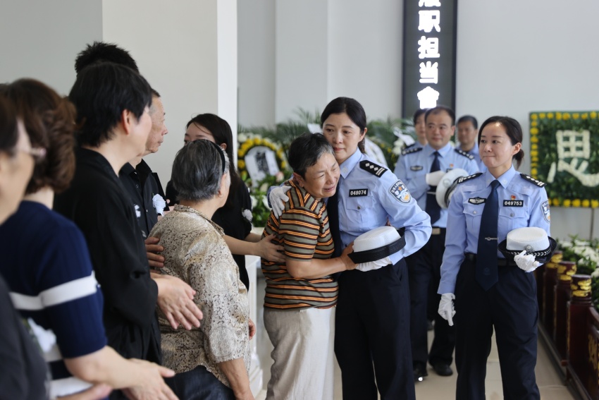 遺體告別儀式現場。宜賓公安供圖