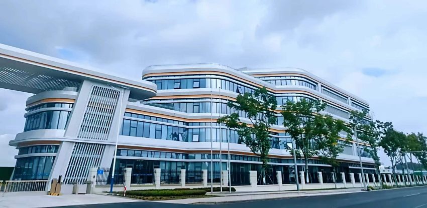 海目星西部总部激光智能装备制造基地。成都东部新区供图