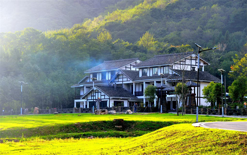 月坝村的民宿。张文良供图
