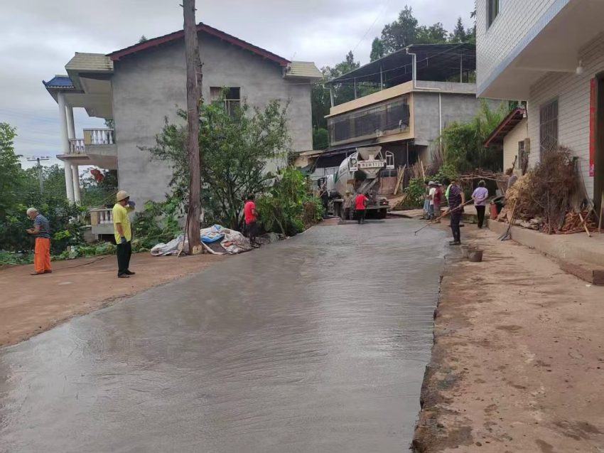 道路修缮期间。高升乡供图