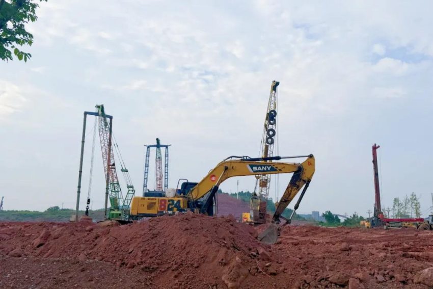 极兔西南总部暨智慧园区项目建设现场。成都东部新区供图
