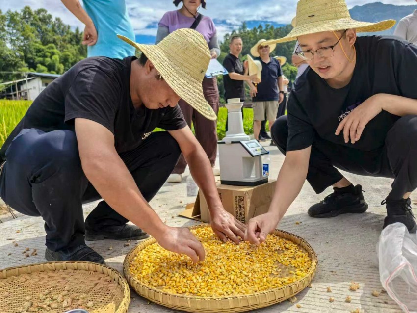 测产现场。宣汉县委宣传部供图