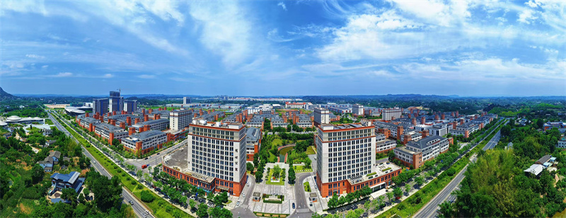 长江工业园区全景。翠屏区委宣传部供图.jpg