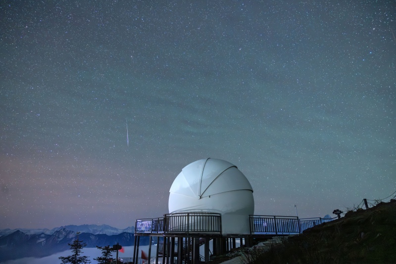星空夜景。牛背山景区供图