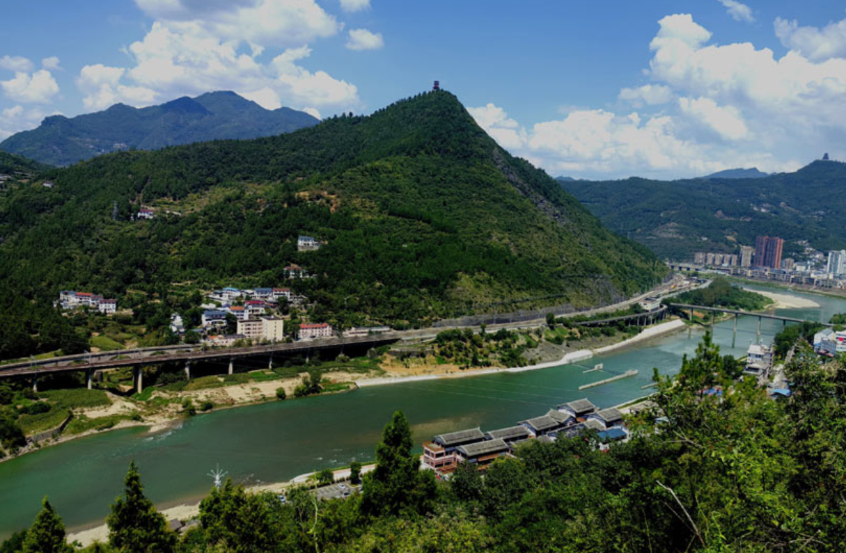 蜀道研究者的“文旅纵横”：翻遍文献找答案，走遍山野找证据