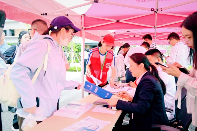 報到現場。經楷攝