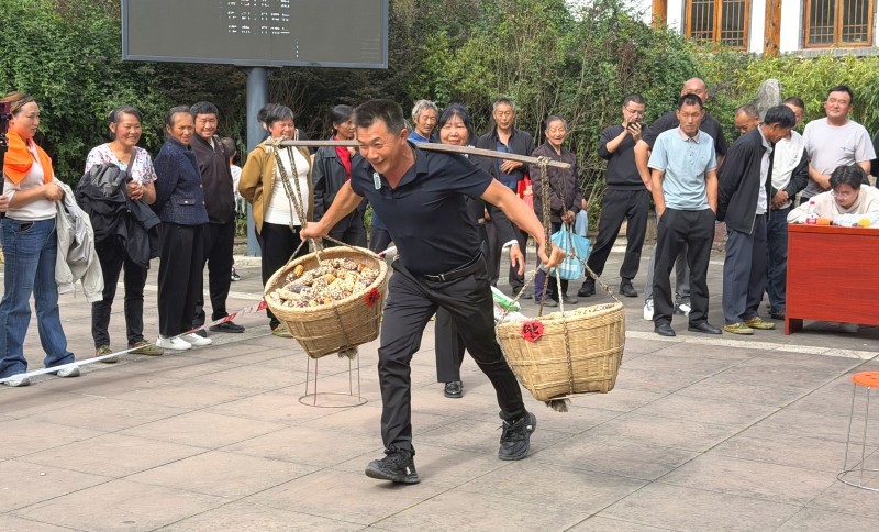 鄉村運動會現場。張文良供圖