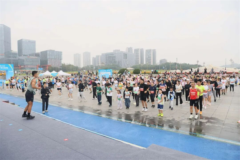 開跑前准備。主辦方供圖