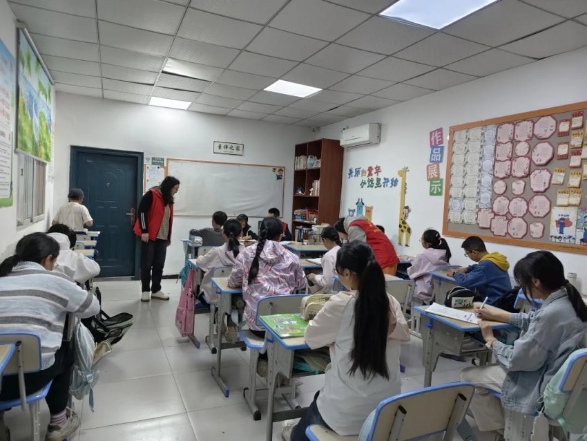廣元市旺蒼縣治城社區開展公益托管服務。四川省總工會供圖