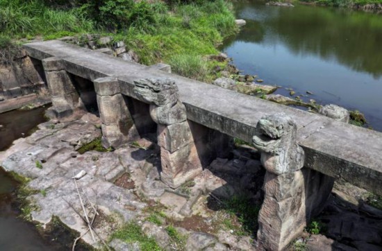 雙龍古橋。