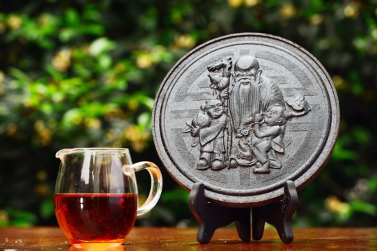雅安藏茶制成工艺饼具有收藏价值