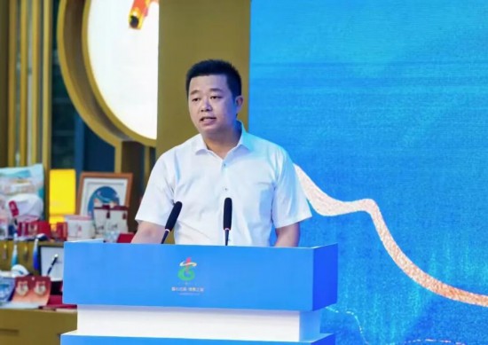 古蔺县委书记赵源华致辞
