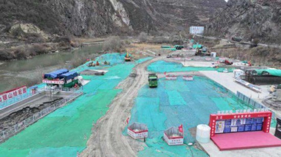 万米桩基扎根川西北 川汶高速建设再迎关键节点(图3)